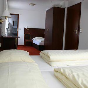 Dreibettzimmer